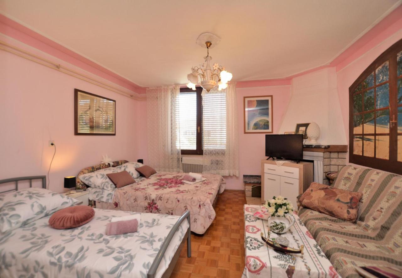 Apartments Medelin Rovinj Exterior photo